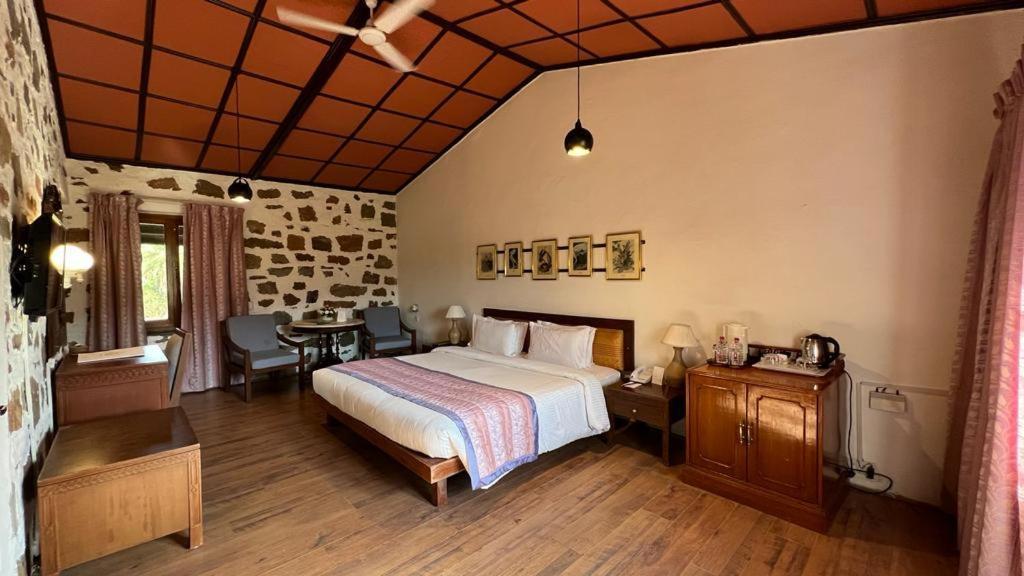 Shikarbadi Hotel - By The Lake Heritage By Hrh Group Of Hotels Udaipur Luaran gambar