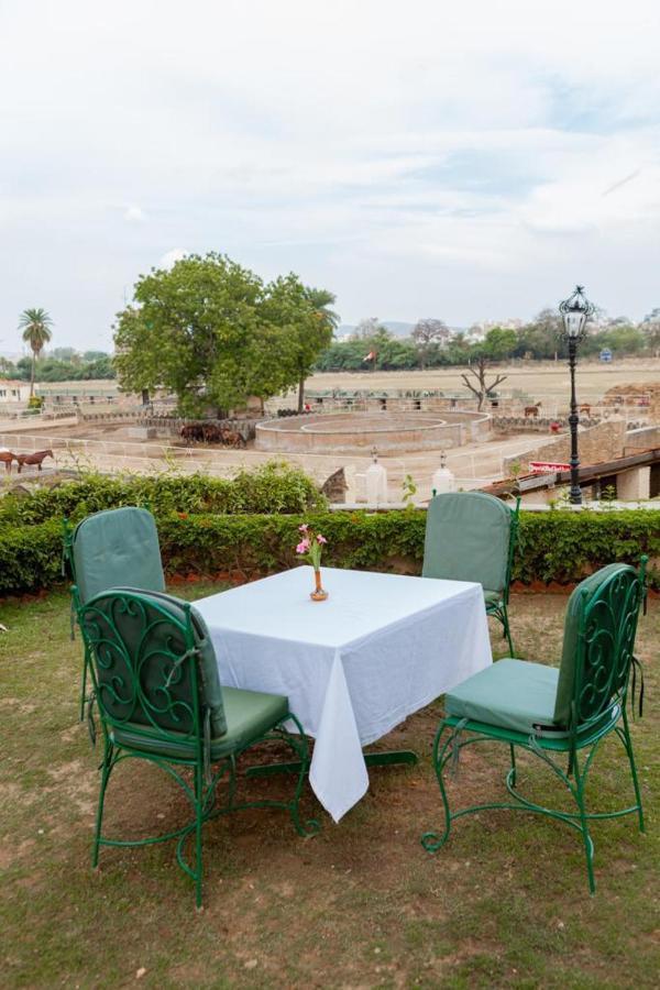 Shikarbadi Hotel - By The Lake Heritage By Hrh Group Of Hotels Udaipur Luaran gambar